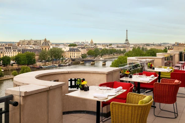 Le Tout‑Paris (Cheval Blanc Paris)