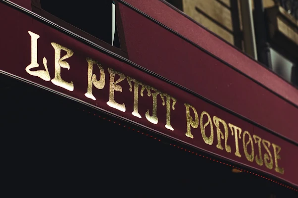 Le Petit Pontoise Bistro
