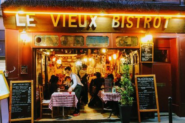 A warm, family-run bistro offering fondue, raclette and traditional French dishes in the heart of the Latin Quarter.