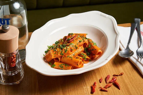 Osteria Brutto, a charming Italian restaurant in the Latin Quarter