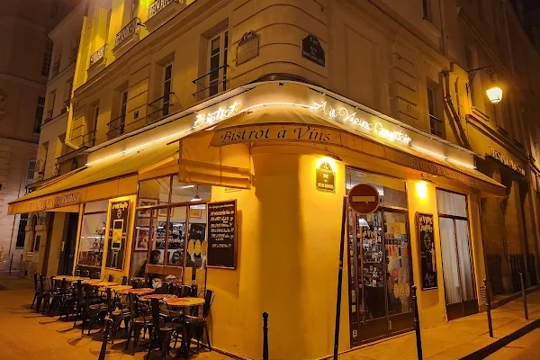 Au Vieux Comptoir – Classic Parisian Bistro in the Heart of Paris