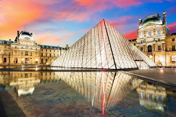 Louvre Pyramid