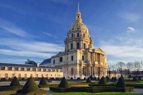 Hôtel des Invalides – Army Museum & Dome Church