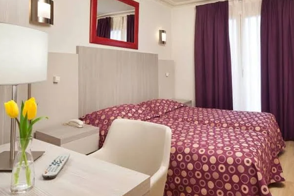 Excelsior République Hotel