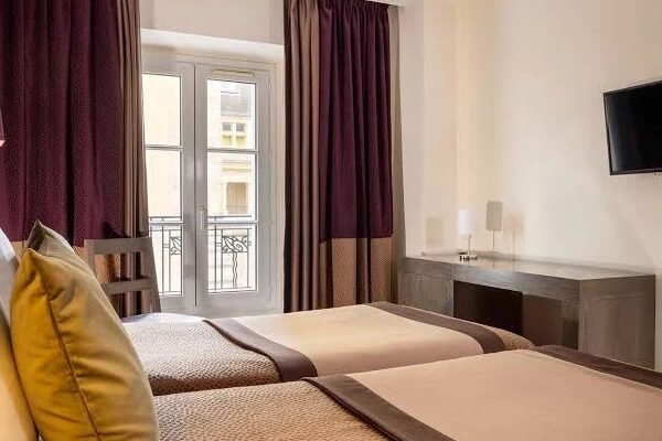 Hôtel Saint‑Pierre – Charme du Quartier Latin