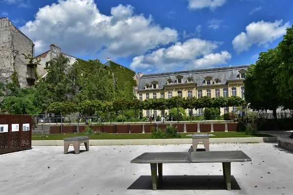 Albert Schweitzer Garden – Jardin des Arts