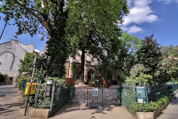 Square Saint‑Médard (now Square Miss‑Tic)