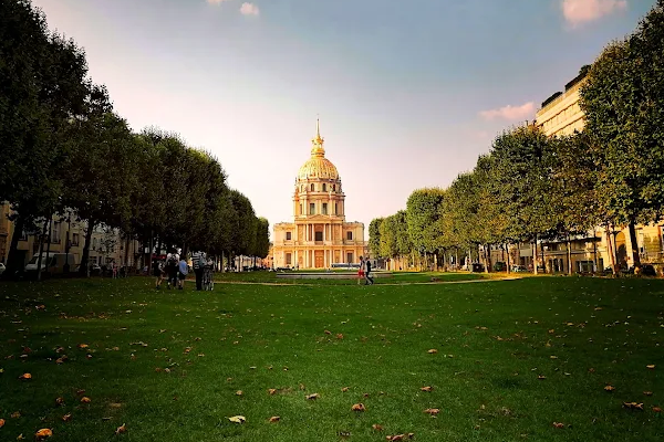 Children’s Playground – Promenade of Avenue de Breteuil