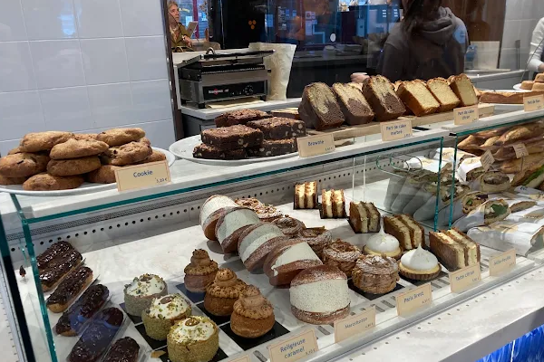 Frappe Urban Bakery, the ultra‑creative bakery in Paris’s 11th