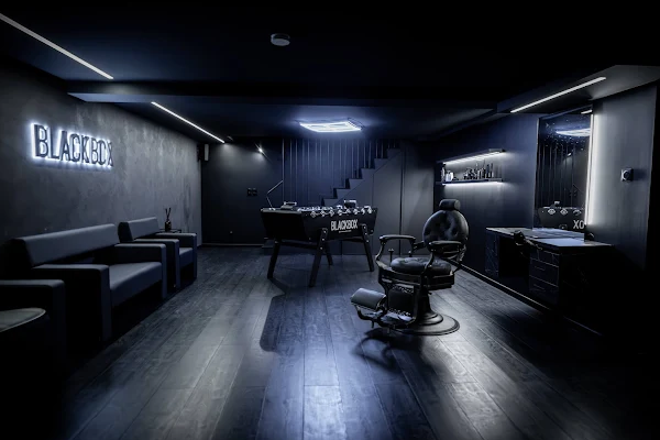 BLACKBOX Beaumarchais – Modern Barbershop in Paris 11th
